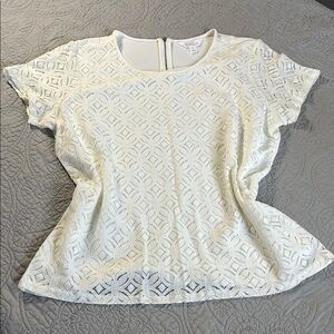 Market & Spruce White Peplum Flutter Sleeve Blouse